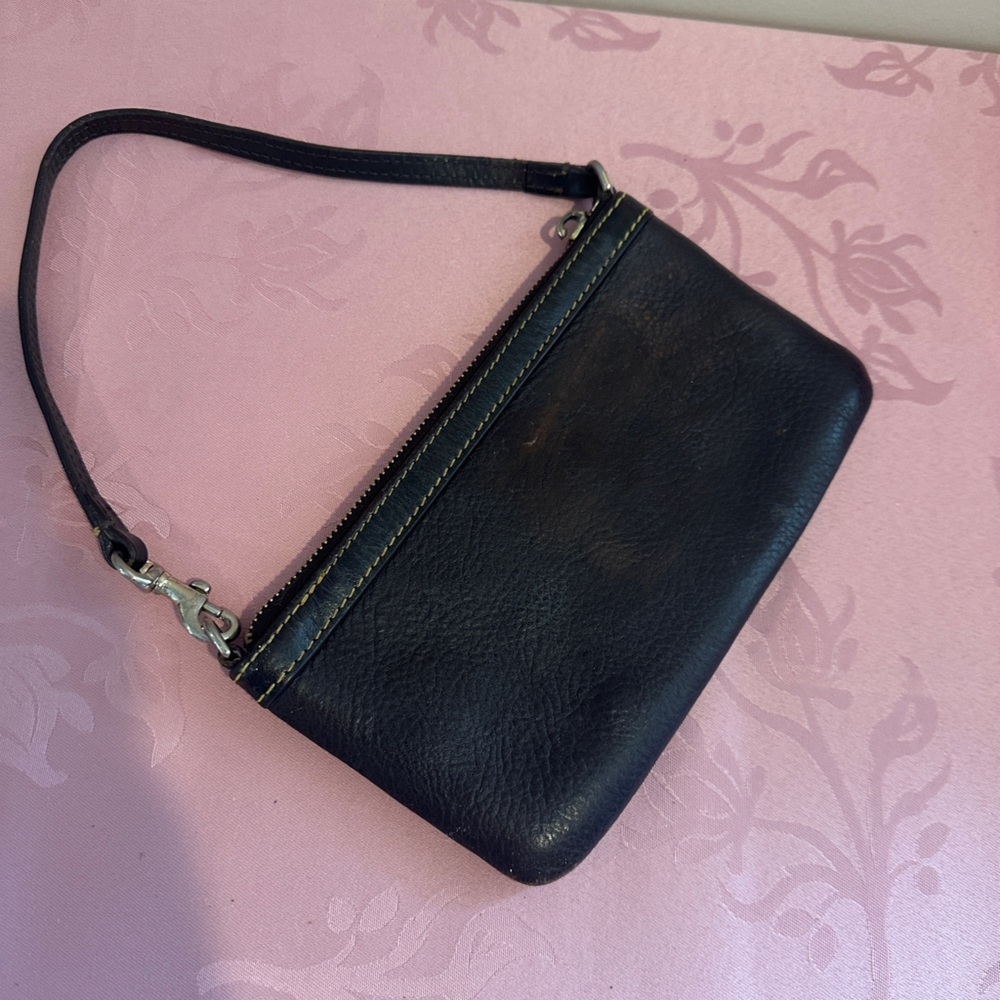 Dooney and Bourke brown leather wristlet - Picture 9 of 9